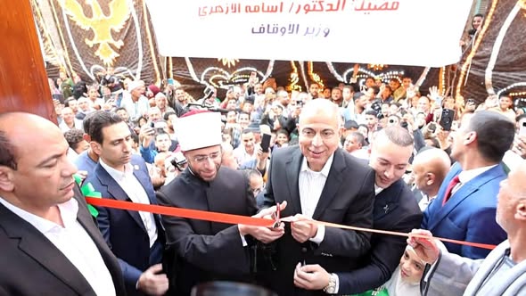 وزير الاوقاف ومحافظ المنيا يفتتحان مسجد بطمندى